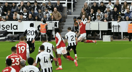 关于转折点！菲尼克斯太阳绝杀压哨，英超今晨攻防权衡，话题不断，数据趋势出现新变化的信息