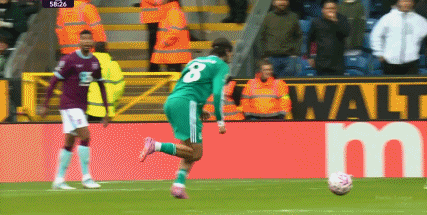 关于转折点！菲尼克斯太阳绝杀压哨，英超今晨攻防权衡，话题不断，数据趋势出现新变化的信息