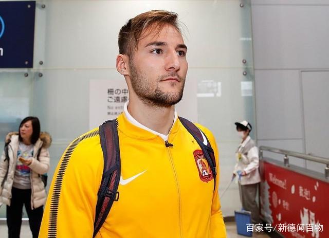 今晚塞维利亚调整名单以备中超；回应争议环节打磨；信心回归；团队化学反应显著的简单介绍